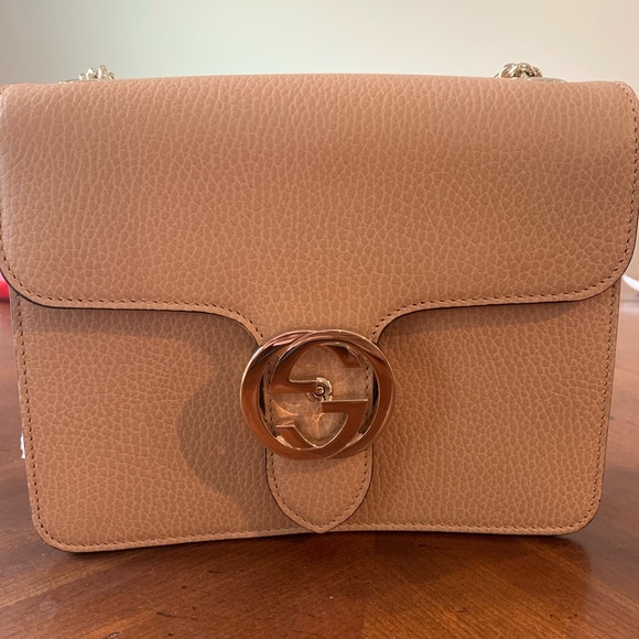 Brand new Gucci purse. Never worn. - Picture 2 of 9